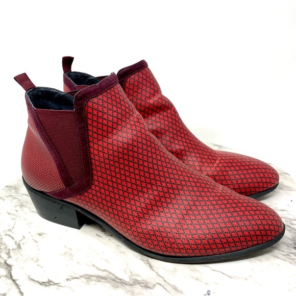 Betabrand Shoes - BetaBrand Everything Tennis Red Chelsea Booties 10 Water Resistant Memory Foam